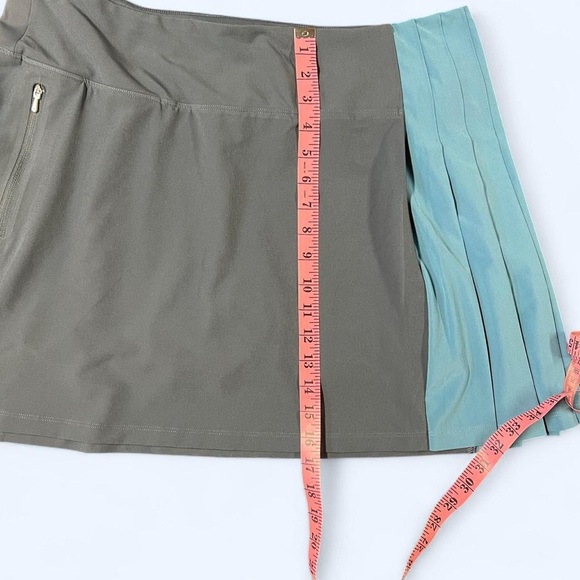 Athleta Fairway Pleated Skort Grey Blue XL Tennis Golf Skirt Athleisure - Picture 5 of 8